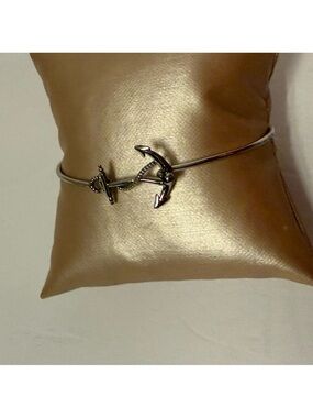 Signed N bracelet skinny bangle 925 sterling silver anchor front close 4.9g